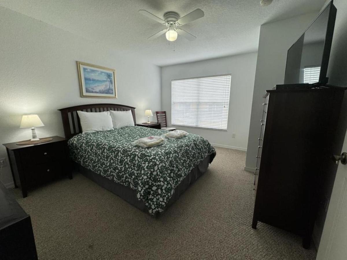 4 Bedroom 3 Bathroom At Seven Dwarfs 8-107 Kissimmee