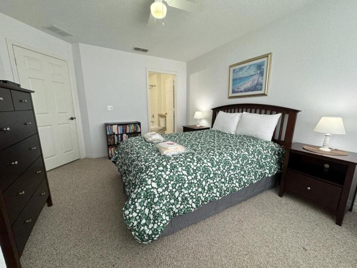 4 Bedroom 3 Bathroom At Seven Dwarfs 8-107 Holiday home *